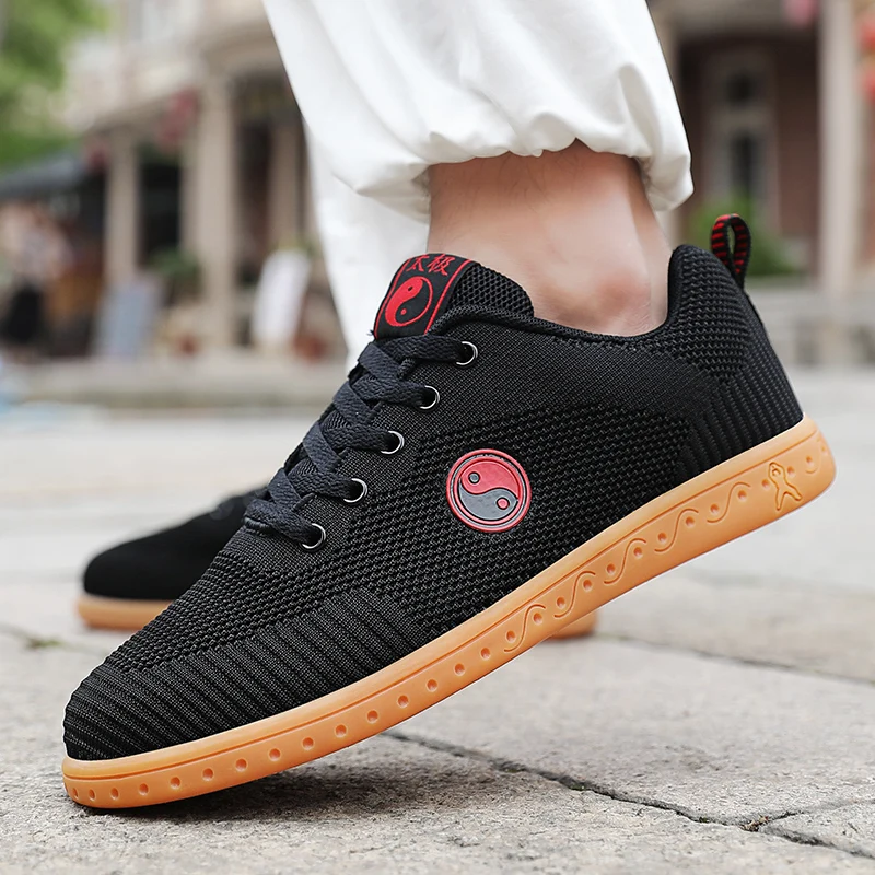 

Summer Breathable Martial Arts Shoes Lightweight Men Women Tai Chi Shoes Comfortable Taekwondo Sneakers Non Slip Outdoor Trainer