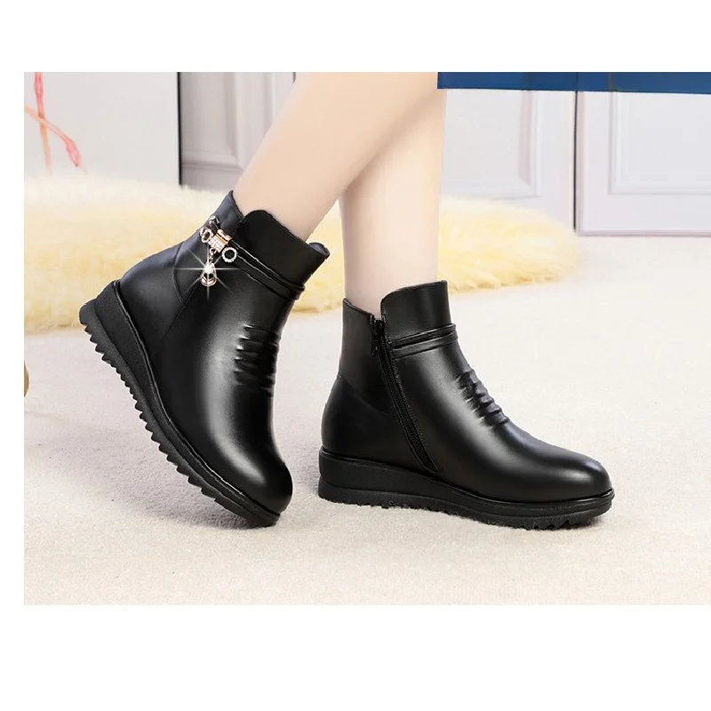 أحذية نسائية شتوية بكعب مكتنز لعام 2025 دافئة - أحذية قصيرة للأمهات ذات ارتفاع فروي لزيادة منتصف العمر #3