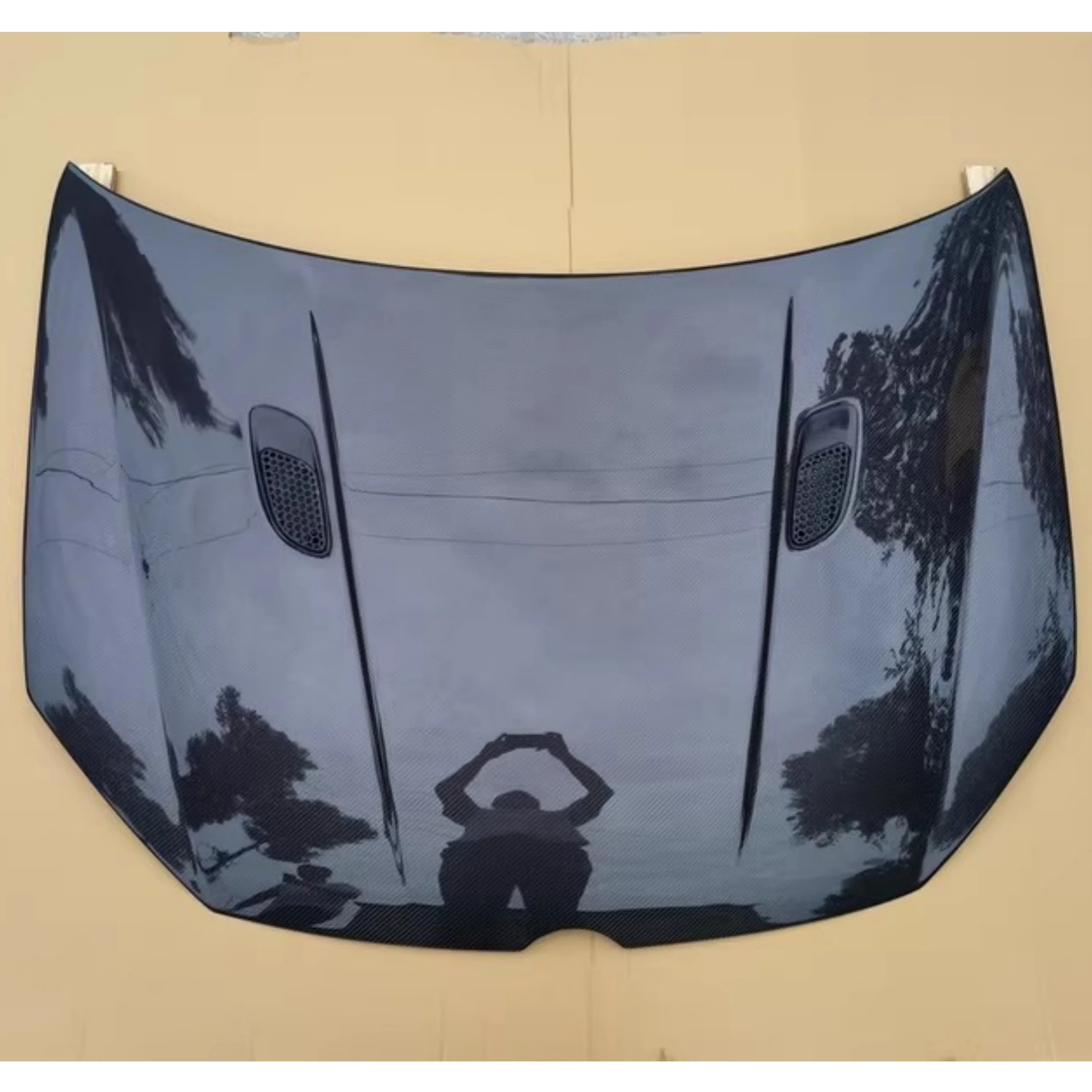 

Carbon Fiber Engine Hood for Volkswagen vw golf 6 GTI R20 Modified Bonnet Engine Cover Body Kit Car Accessories