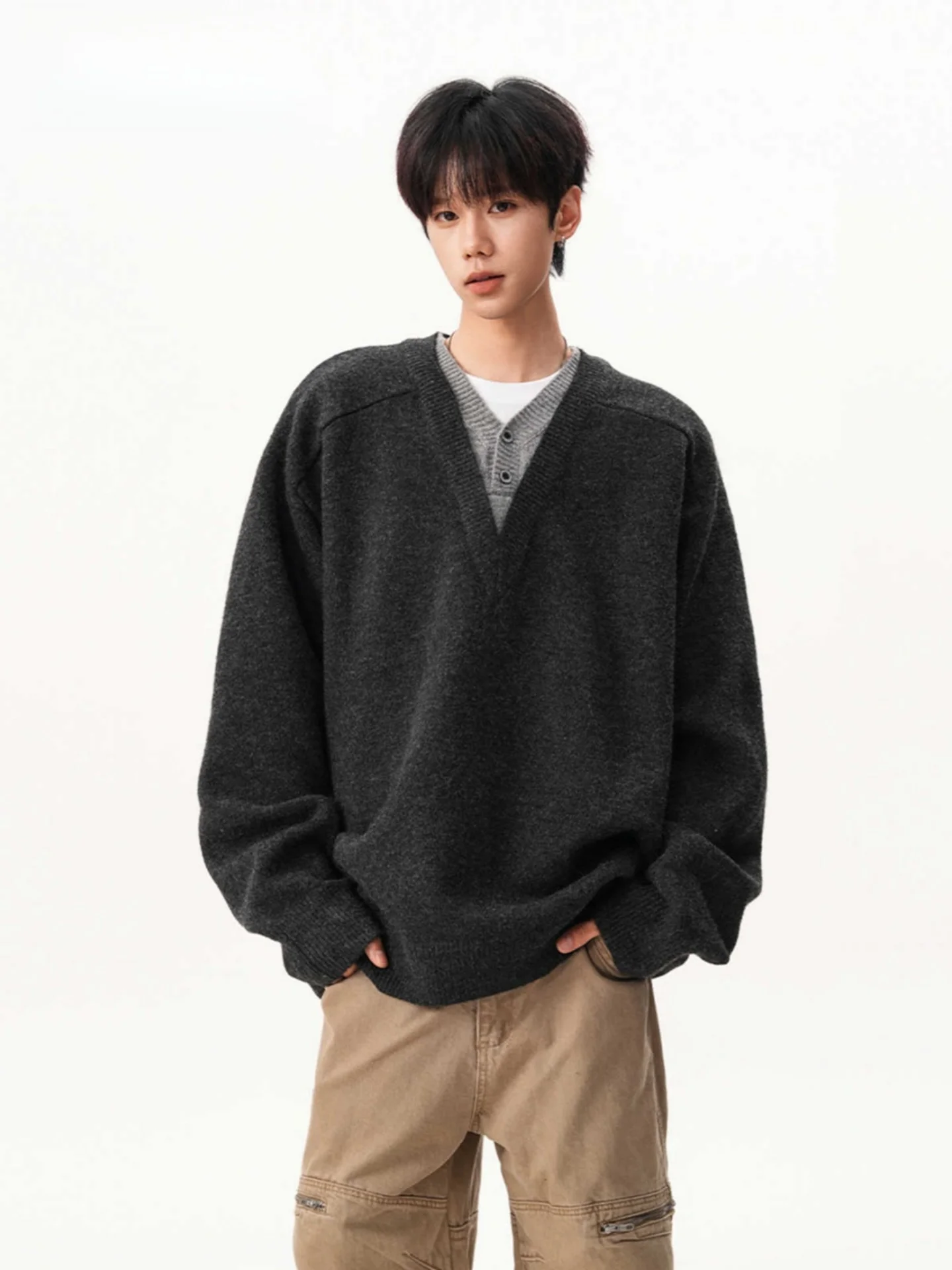 

Мужской новый зимний вязаный свитер свободного кроя с V-образным вырезом, повседневный, в стиле оверсайз, мягкий трикотажный пуловер