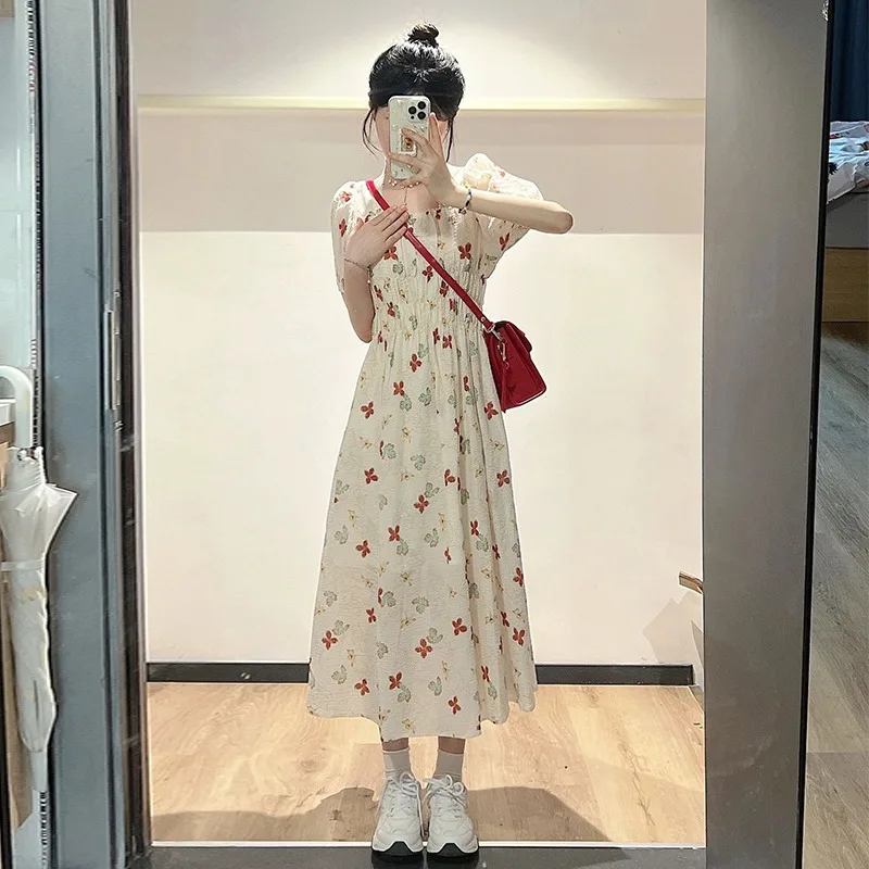 

In early spring 2024, a new small French haute couture and stunning waist length dress with floral patterns for women in summer