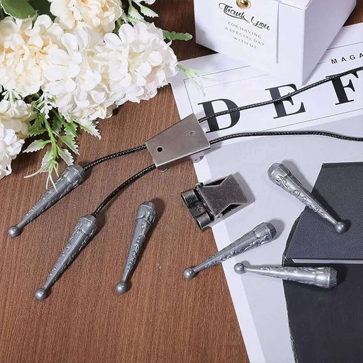 ABQR 12 قطعة مجموعة نتائج ربطة عنق بولو 8 قطعة أطراف ربطة عنق بولو بديلة قبعات نهاية و4 قطعة منزلق ربطة عنق بولو حديدية لصنع ربطة عنق بولو ذاتية الصنع C