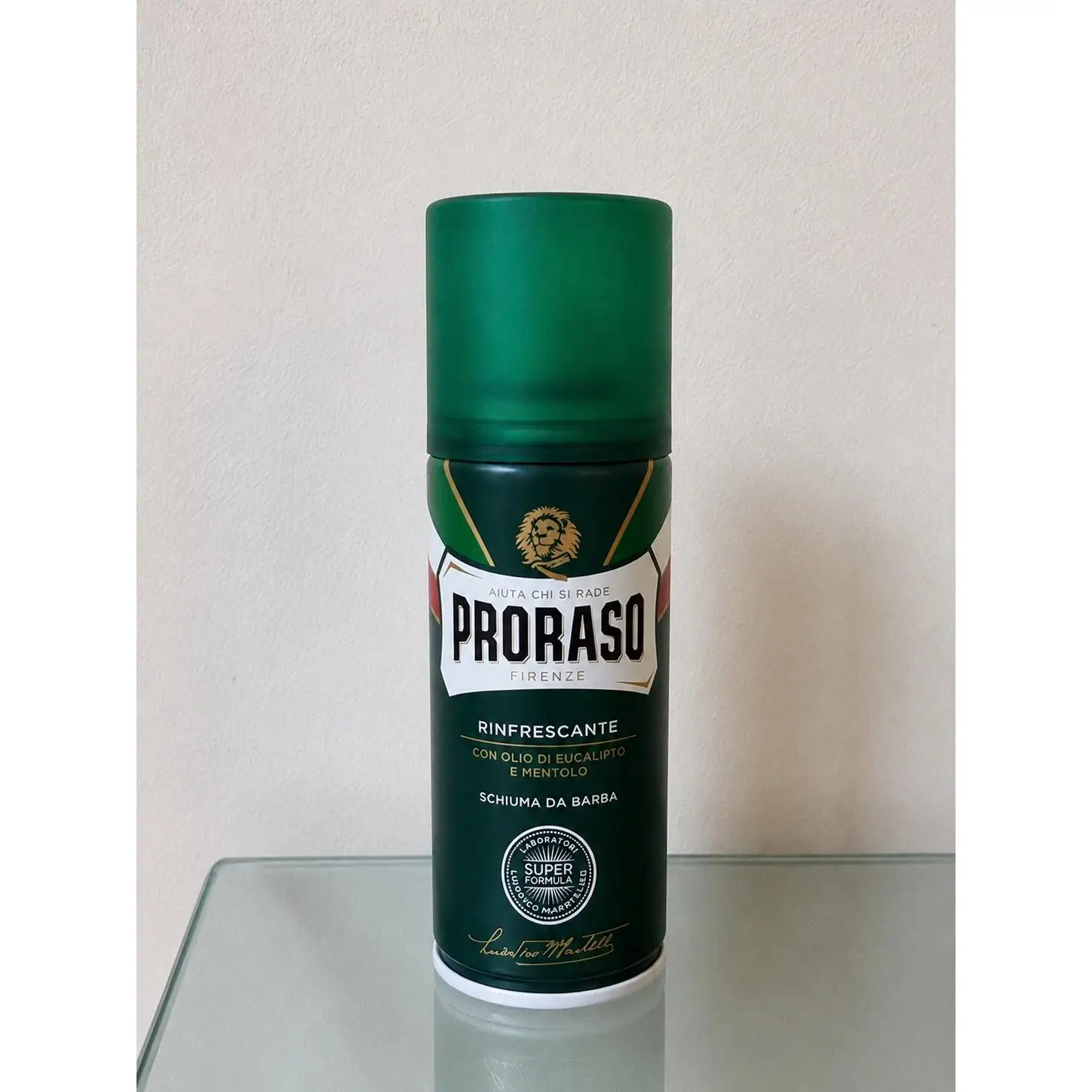 Espuma de afeitar refrescante con aceite de eucalipto y mentol 100ml