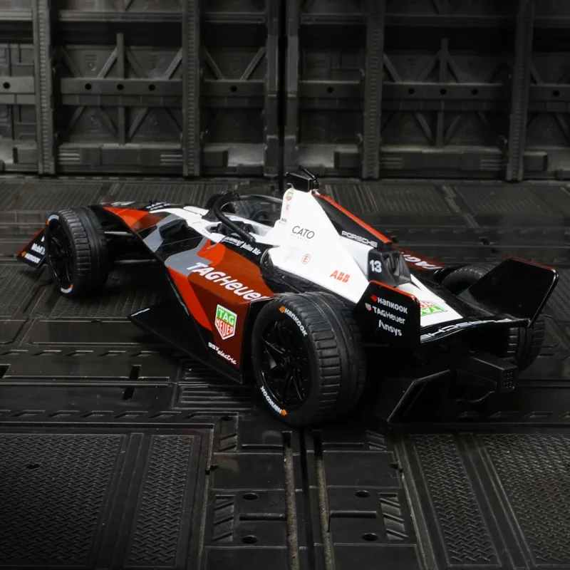 Modèle de simulation McLaren Formula Racing en alliage à l'échelle 1:24, Porsche Maserati Supercar, riche en détails, finement travaillé et de bonne qualité