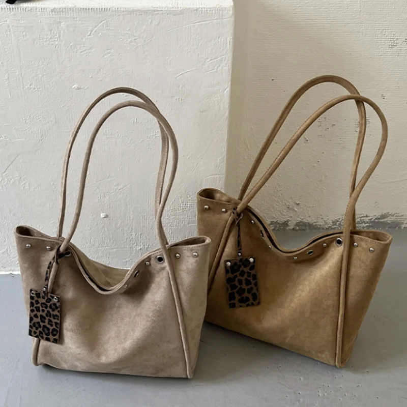 Frosted Shoulder Bag Hollowed-out Rivet Design Autumn/winter Retro Tote Bag Solid Color Large Capacity Commuter Bag With Purse