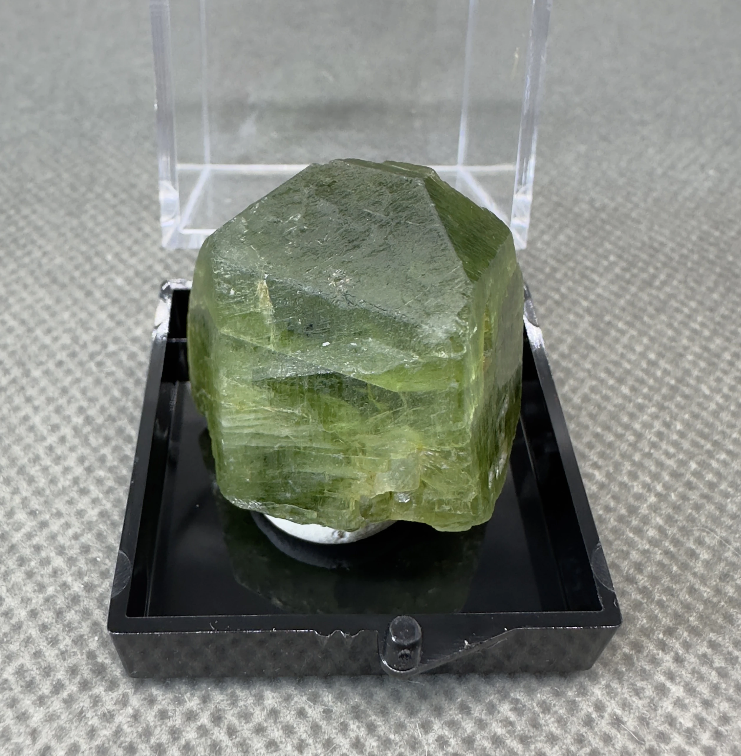 Natural Pakistan Large crystal diopside mineral specimens + box size 3.4 cm + healing quartz crystals and stones rock gemstone