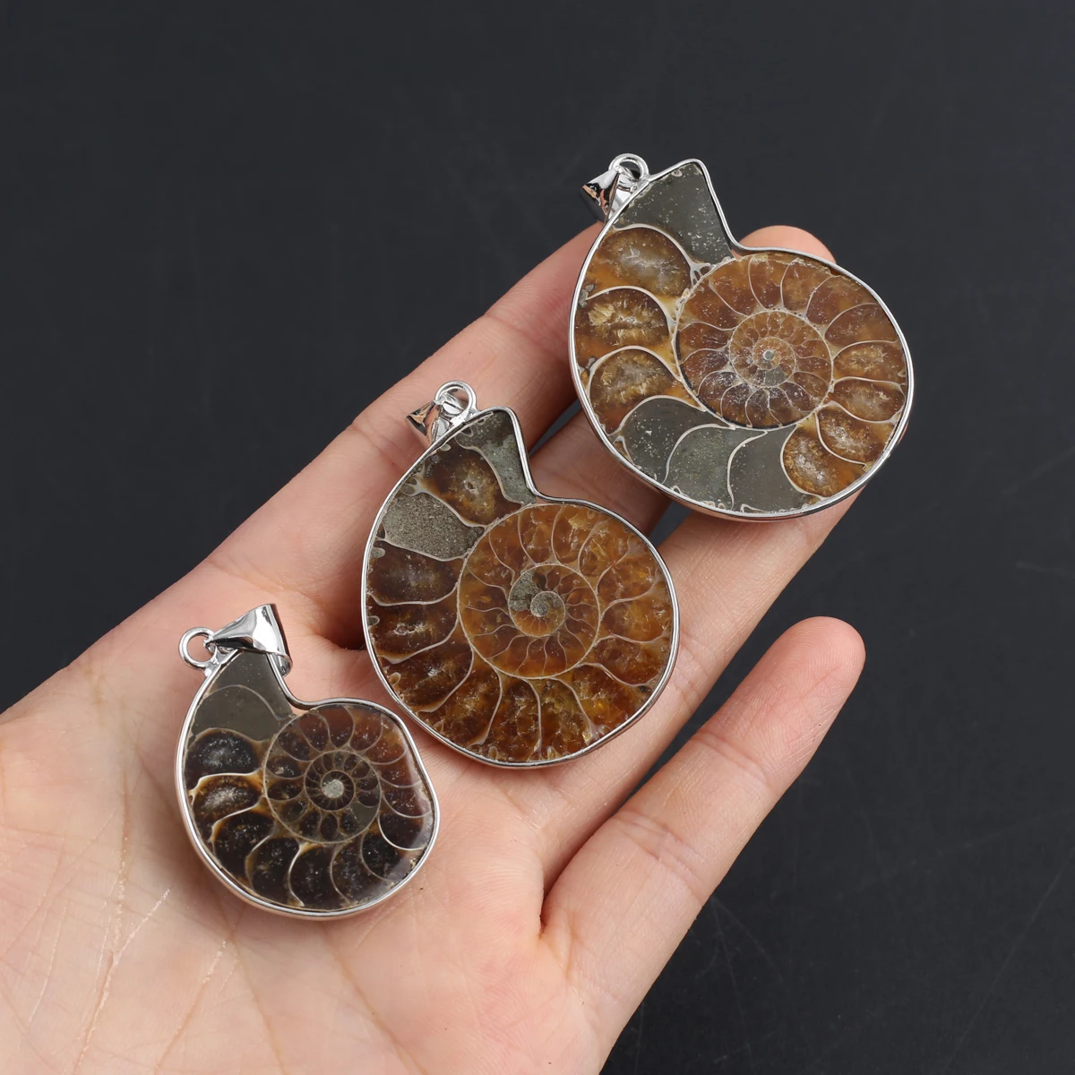 1PCS Vintage Natural Snail Shell Pendant Jewelry Making DIY Necklace Accessories Shell Ring Charm Gift For Woman Men