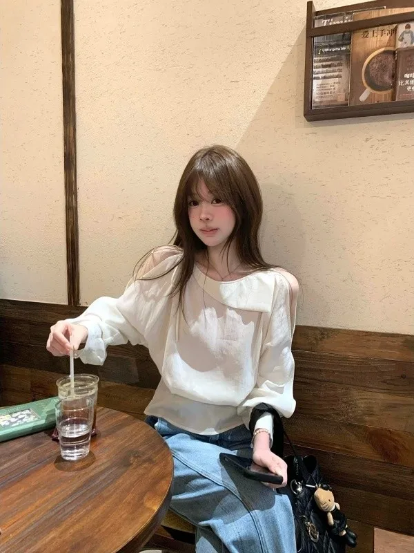 

Parkyeon Korean Gentle Design White Asymmetrical Shoulder Women's Slim Straight Jeans Casual Style Long Sleeve round Neck Top