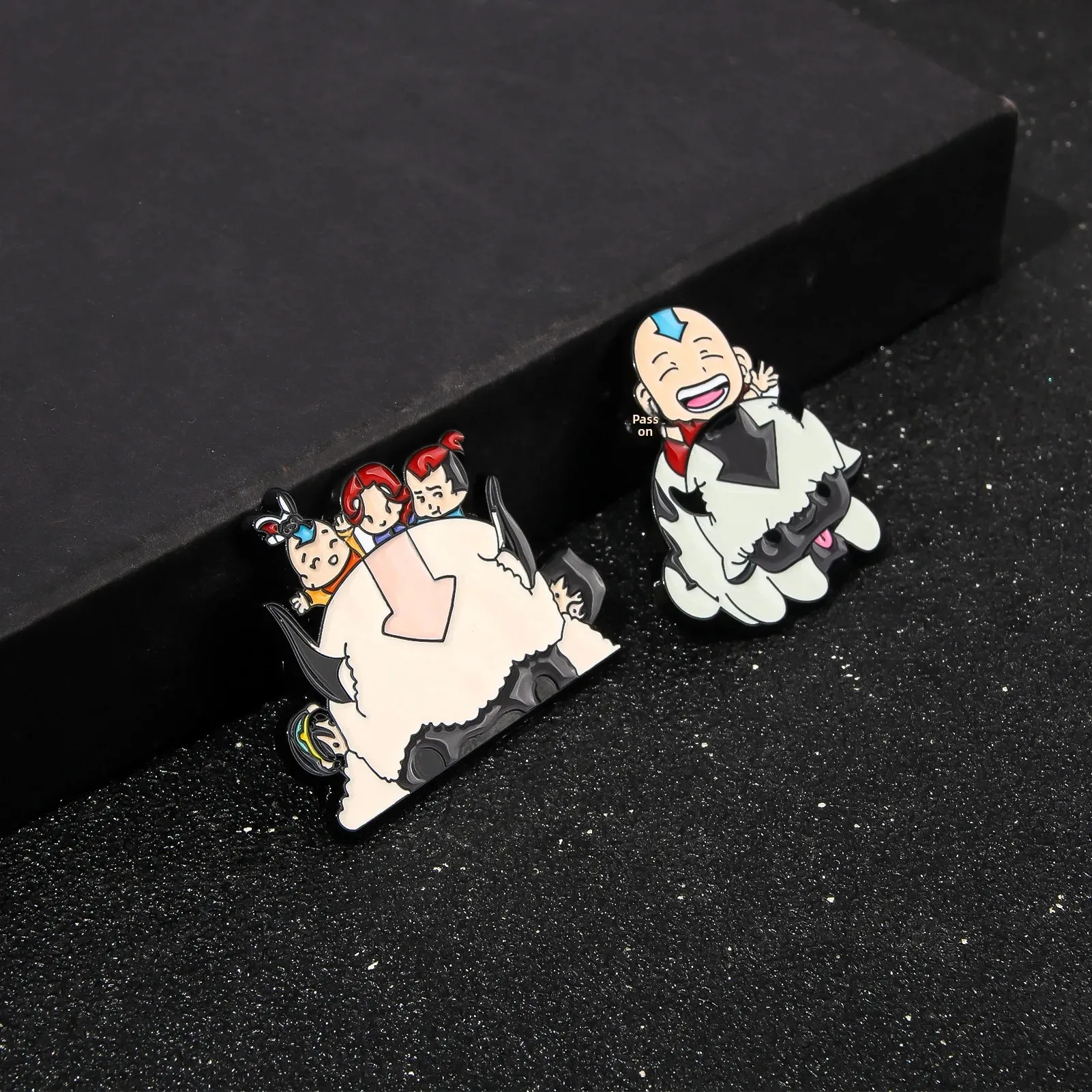 الكرتون الرمزية آخر Airbender Anfortuna المعادن التلبيب دبوس تحلق الثور رمز Apa شارة أنيمي تحصيل مجوهرات اكسسوارات