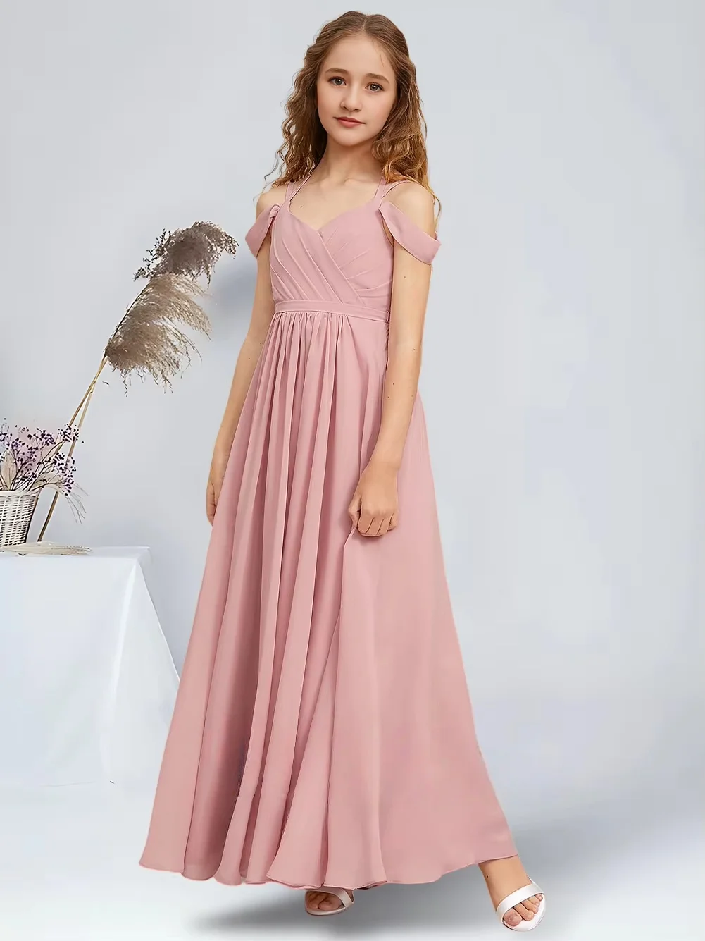 فساتين شيفون للأطفال الصغار بطول الأرض على شكل حرف a فساتين فتاة الزهور الساحرة للحفلات بكتف بارد فساتين وصيفة العروس لحفلات الزفاف وأحمر الخدود #1