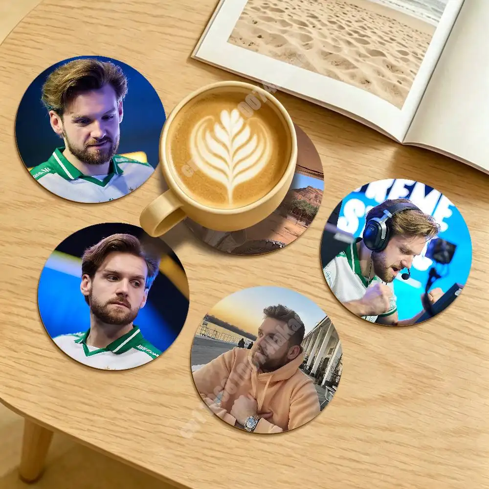 

Cologne Major NiKo CS2 Legend Rifler Round Coaster for Drink Cup Sustainable Lifestyle Decor Minimalist Table Setup