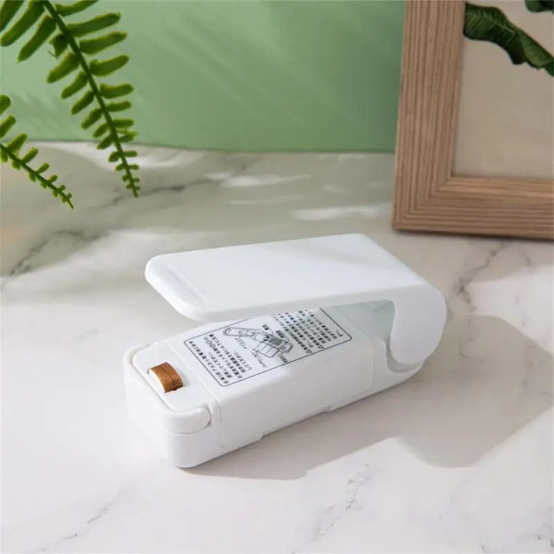 Vacuum Food Sealer Plastic Bag Mini Packaging Machine Portable Plastic Sealer Food Storage Snack Vacuum Sealer (no Battery)