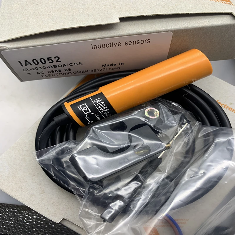 

В наличии: Новые индуктивные датчики приближения IA0066, IA5051, IA5045, IA0030. Гарантия 1 год. Высокое качество. От проверенного продавца.