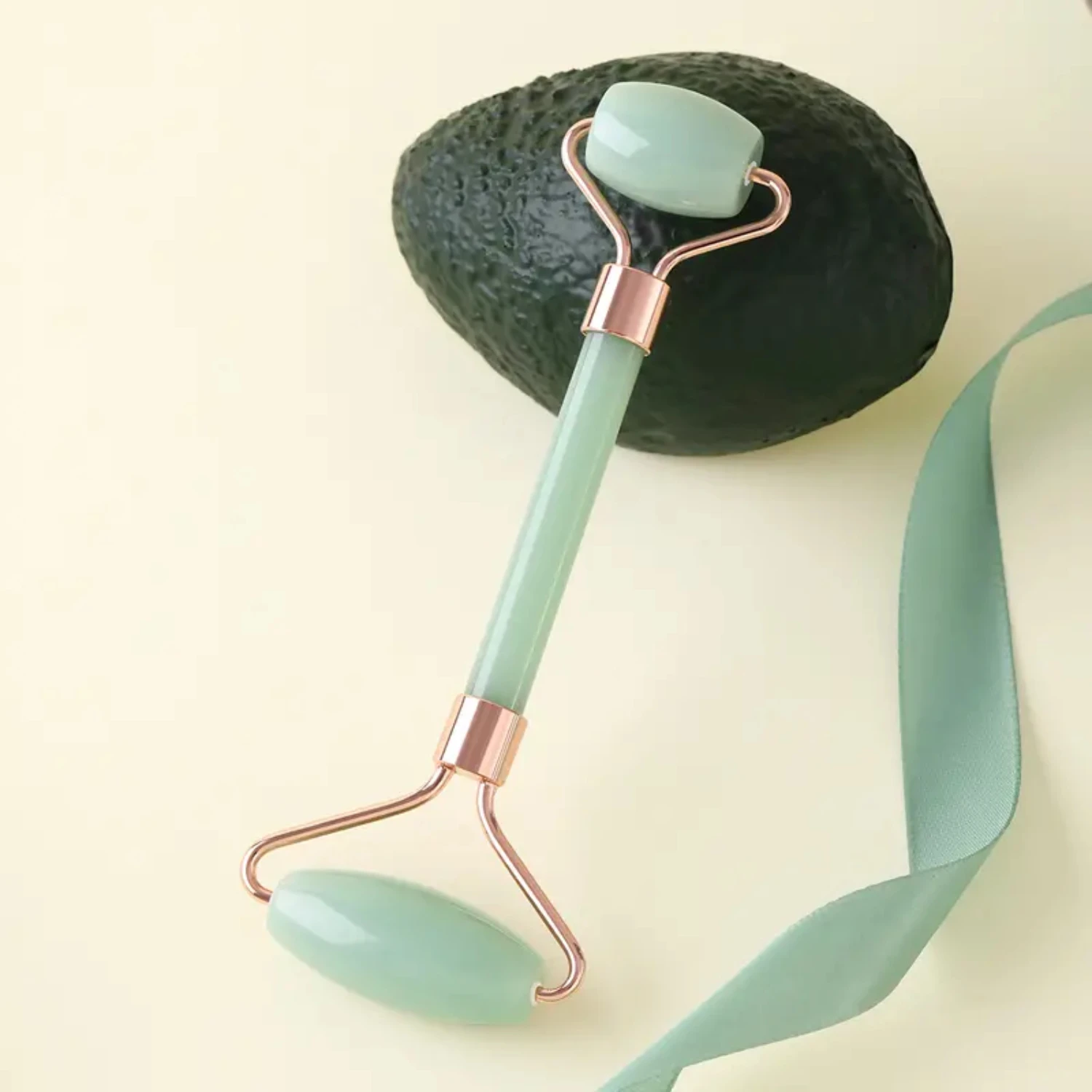 Achieve Youthful Appearance with Powerful Anti-Aging Jade Green Facial and Neck Tightening Roller - Effective Skin Firming Beaut