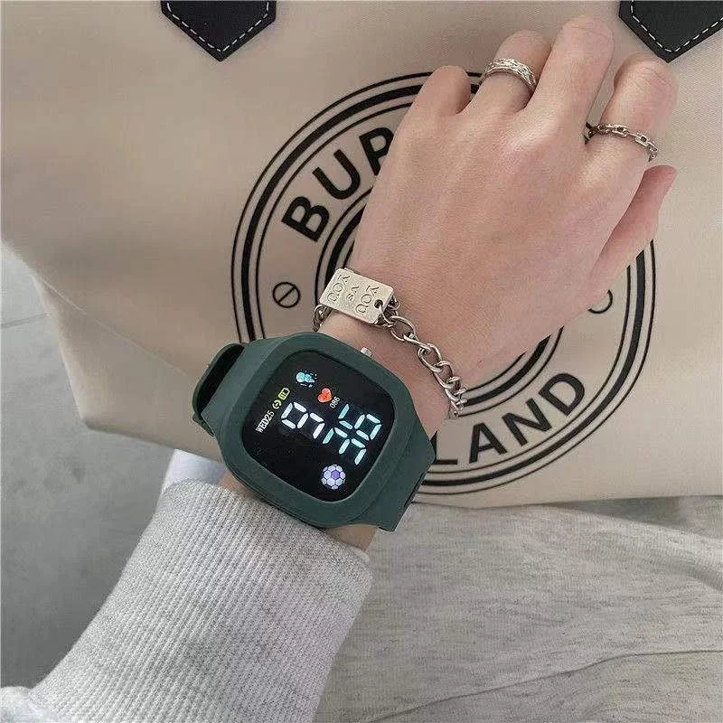 2024 Hot Sale LED Electronic Watch Ins College Style Male and Female Student Small Square Digital Wrist Watches Reloj Mujer