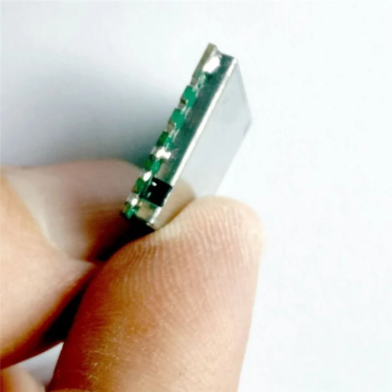

AA08-5.8G 100Mw TX5823S FPV Wireless Video Transmission Module A/V FM Audio And Video Transmitter 48-CH SPI Control