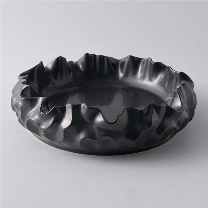 Hand Pinched Lace Ceramic Fruit Plate Irregular Shallow Bowl Creative Home Decor for Living Room Coffee Table Storage
