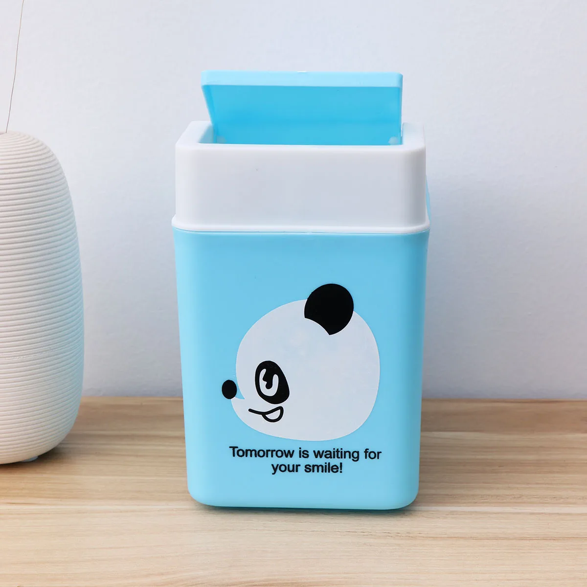 

Creative Mini Desktop Trash Can Premium Swing Lid Space-Saving Garbage Bin Organizer Clamshell Dustbin For Car Office