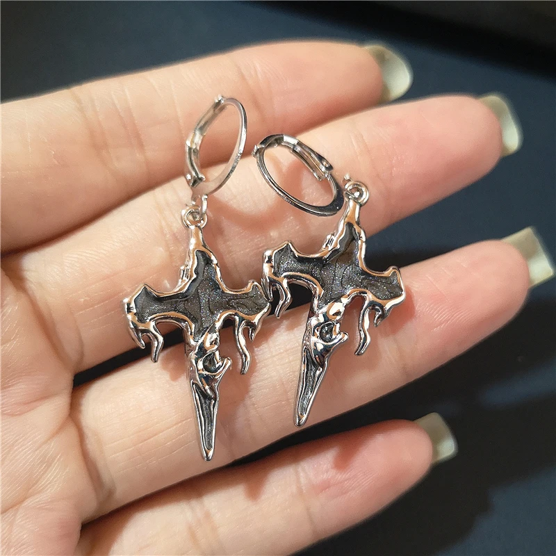 Gothic Punk Vintage Y2k Irregular Red Cross Pendant Earrings For Women Men Grunge Halloween Aesthetic Rave Jewelry Accessories