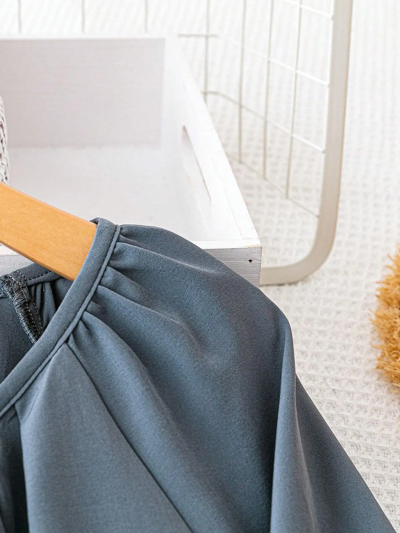 Plus Size Solid Round Neck Pleated Long Sleeve Blouse for Casual Wear