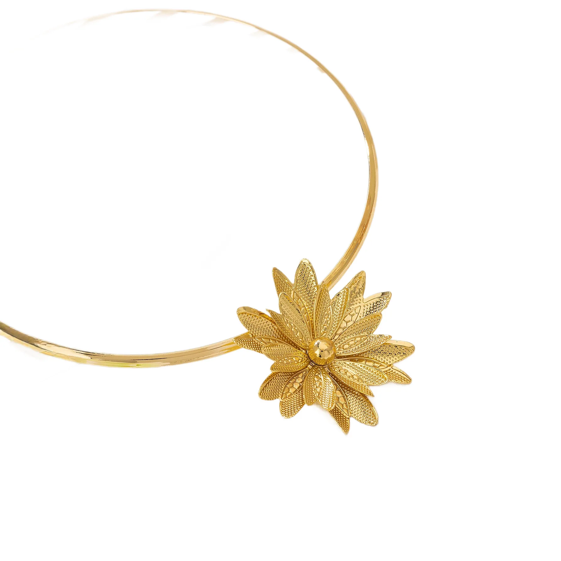 ثلاثي الأبعاد عباد الشمس قلادة قلادة طوق النساء الفتيات هدايا مجوهرات الأزياء رائجة البيع هدية حفلة 2025 نمط جديد