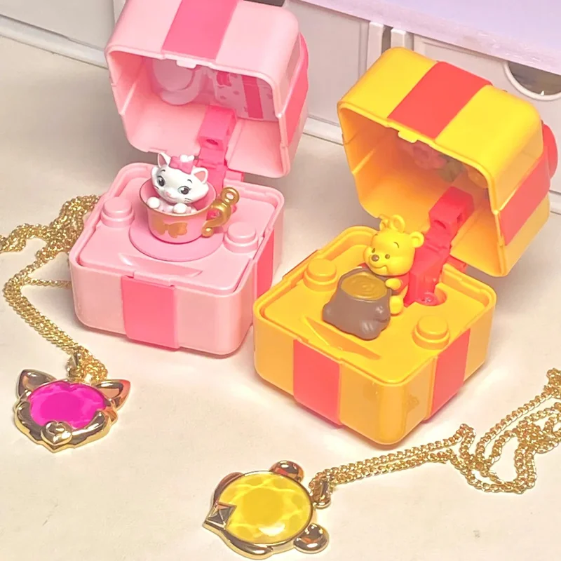 

Микки Стич Мэри Кот Серия Романтическая коробка с драгоценными камнями Слепая коробка Аутентичные аксессуары Милый рождественский подарок для подруги