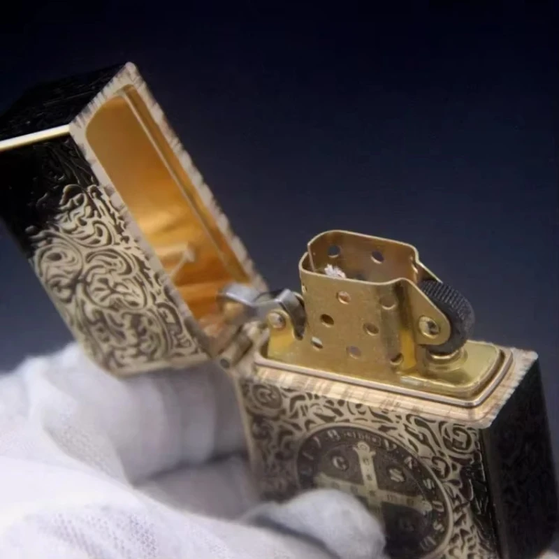 زورو 915S ولاعة الوقود النحاسية المعركة المنحوتة بنمط قسطنطين، هدية للرجال، ملحقات السجائر