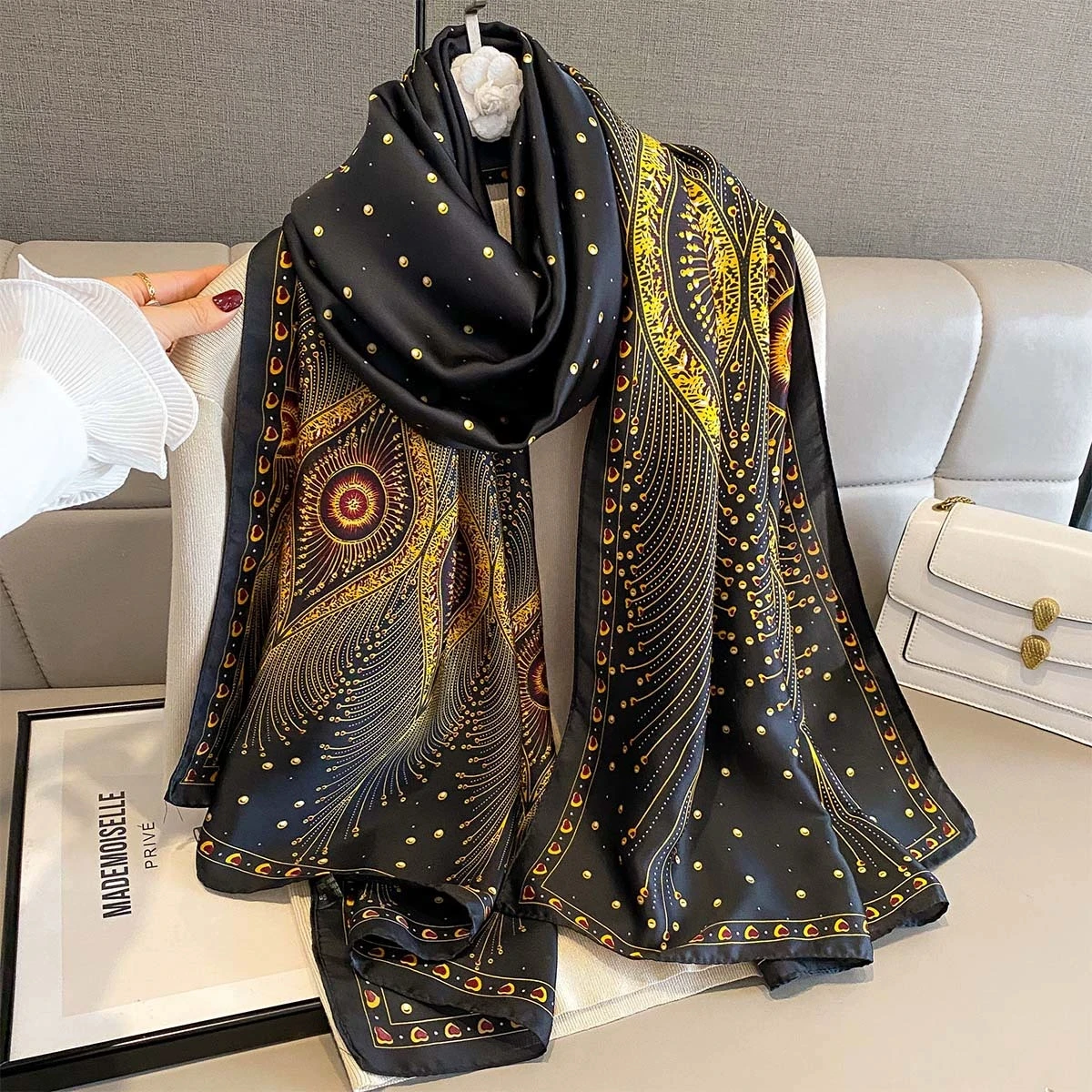 

Luxury Gold Radiant Print Scarf Geometric Artistic Shawl Dual‑Use Outdoor Neck Scarf & Decorative Hijib Scarf for Women