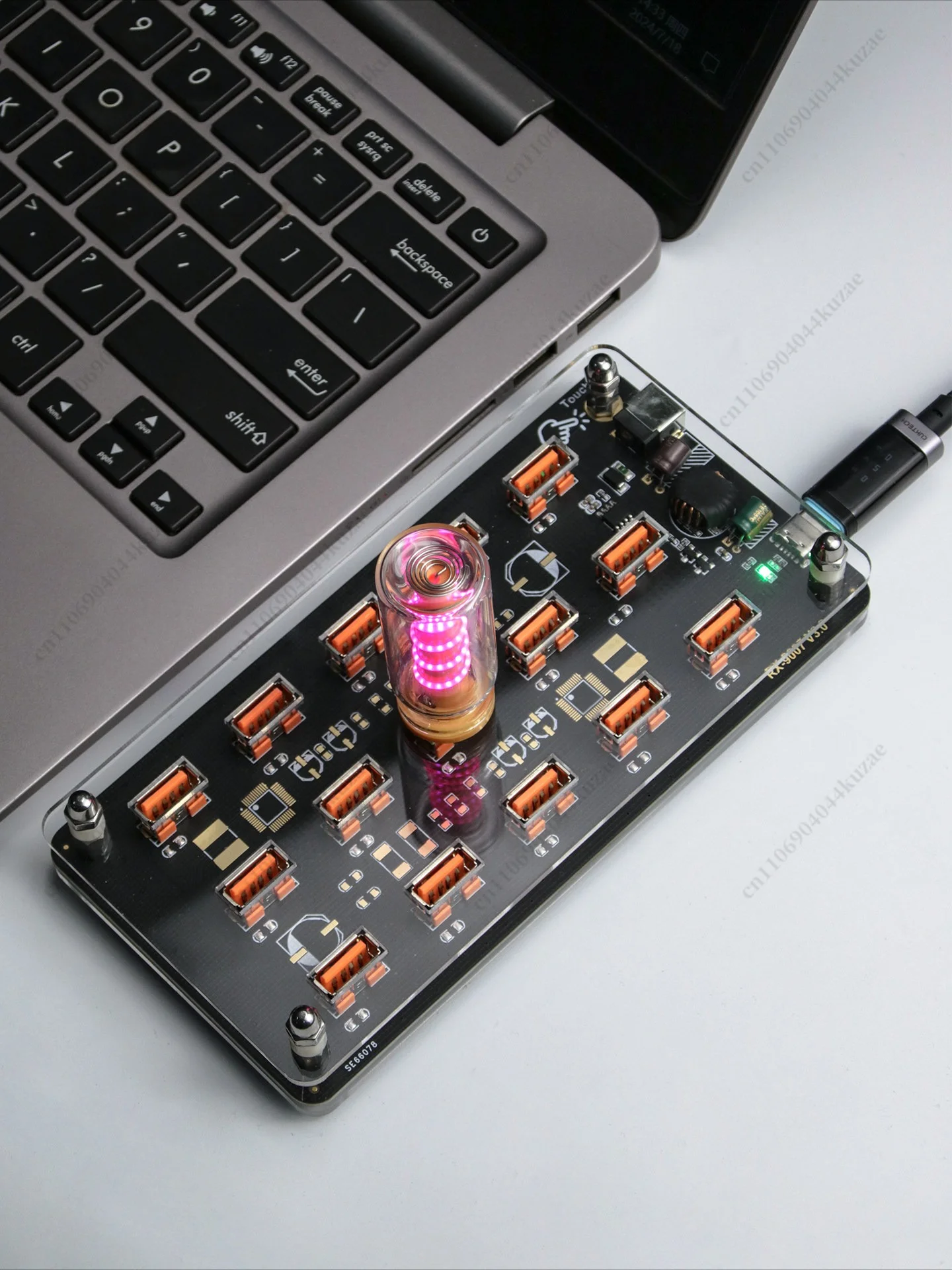 15-port USB Charging Base with Transparent Light and Touch Main Switch, Multi-port Power Supply Station.