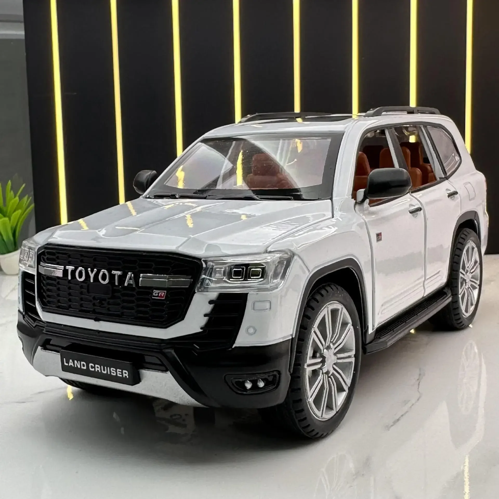 1:24 Land Cruiser LC300 GR Alloy Car Model  Vehicles High Simulation Sound Light Diecast Car Collection Toys for Kids Gift