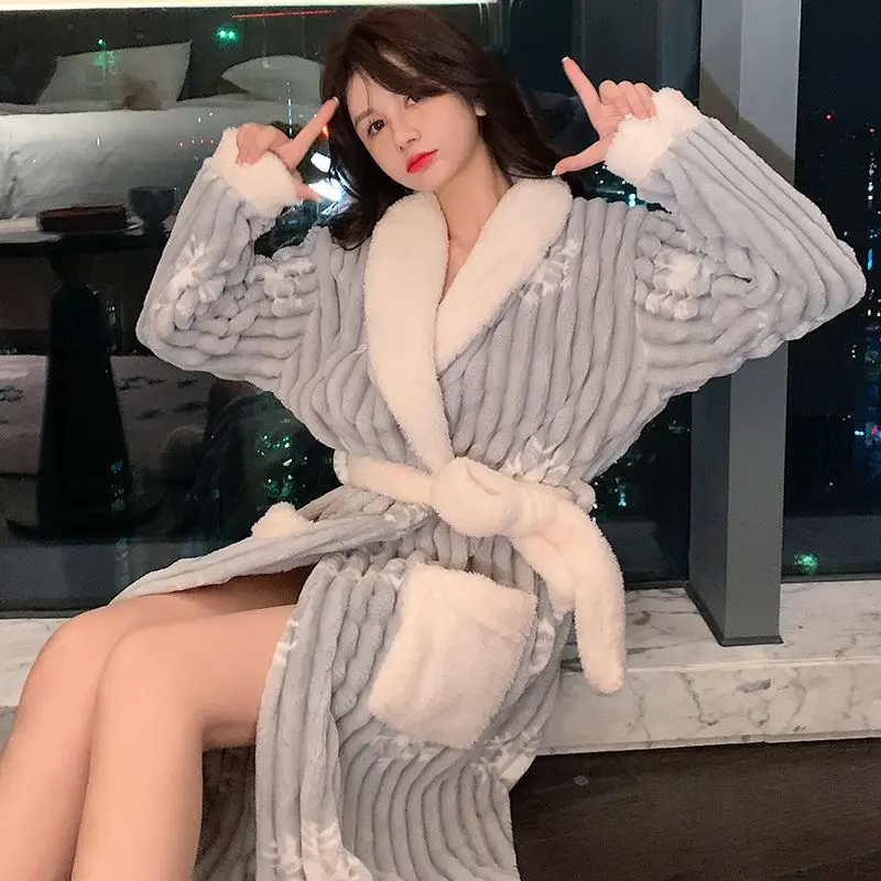 Pajamas Female Autumn and Winter Thickening Type High Appearance Level Online Celebrity Night Gown Flannel Bathrobe Coral Fleece