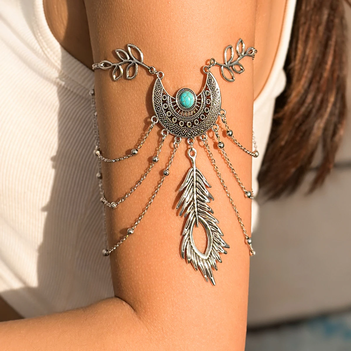 Salircon Vintage Metal Feather Pendant Upper Arm Bracelet Boho Metal Pattern Metal Arm Bracelet Women Indian Dance Body Jewelry