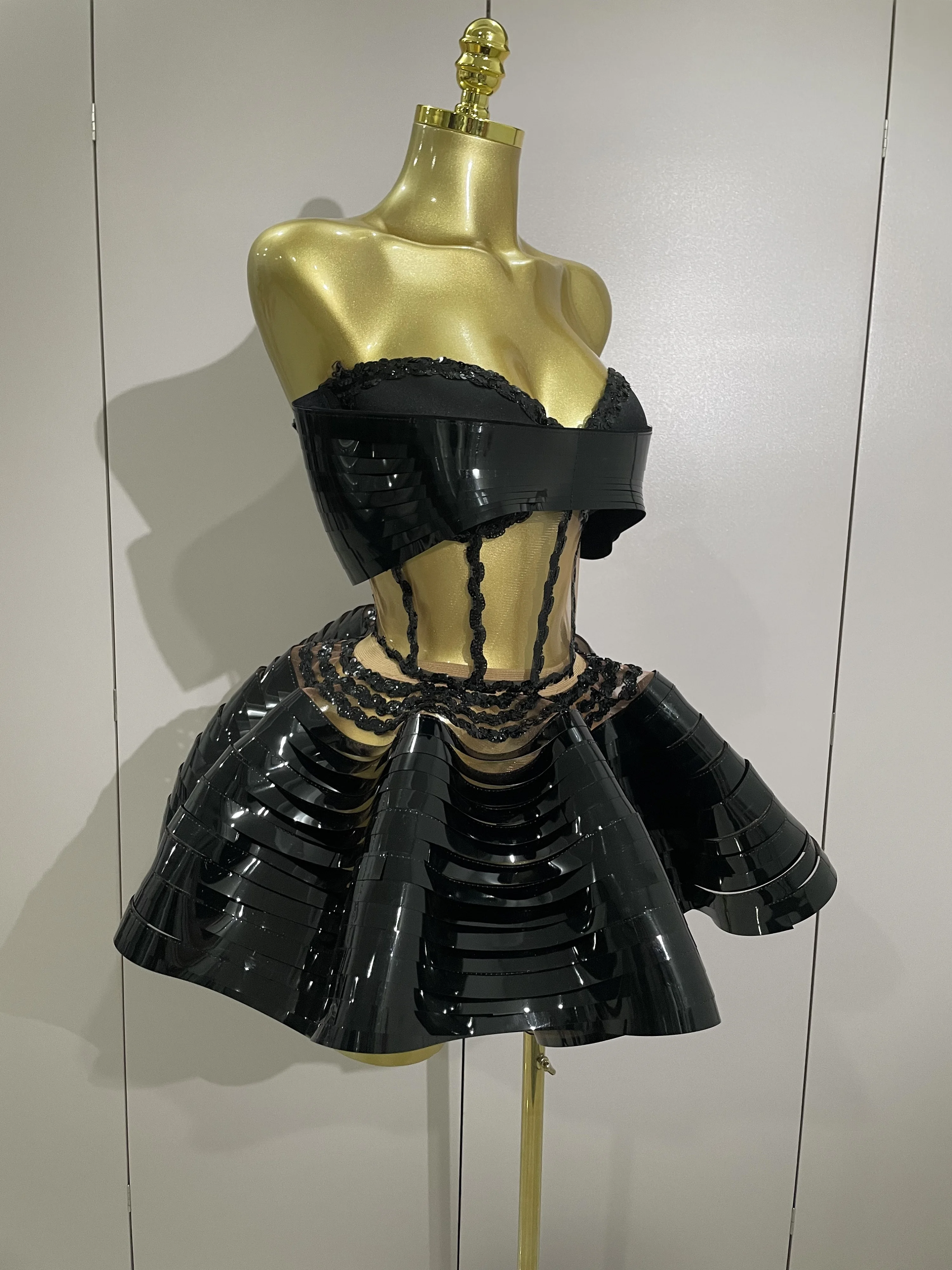 2025 Women Silver Sequins Rhinestone Sexy Backless Two Piece Set Birthday Party Club Fancy Outfit Stage Performance Costume