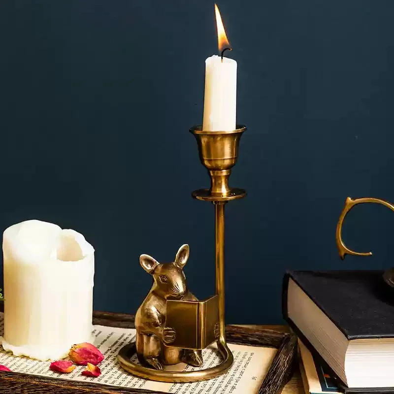 Vintage Brass Mouse Reading Candlestick Holder Handmade Animal Statues For Home Tabletop Decoration Standing Figurines