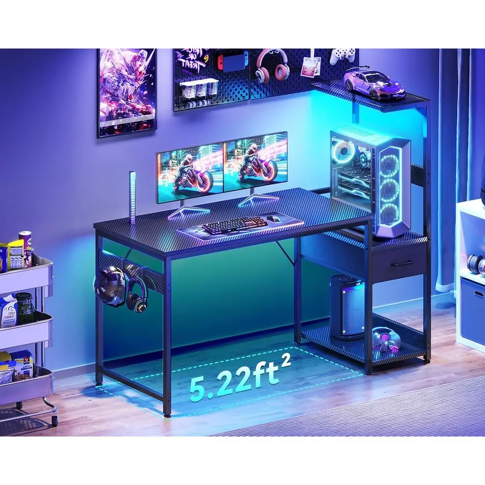 مكتب ألعاب مضاء بإضاءة LED مقاس 48 بوصة مع مساحة تخزين وتصميم عكسي وأدراج قماش وخطاف سماعة رأس جانبي من ألياف الكربون