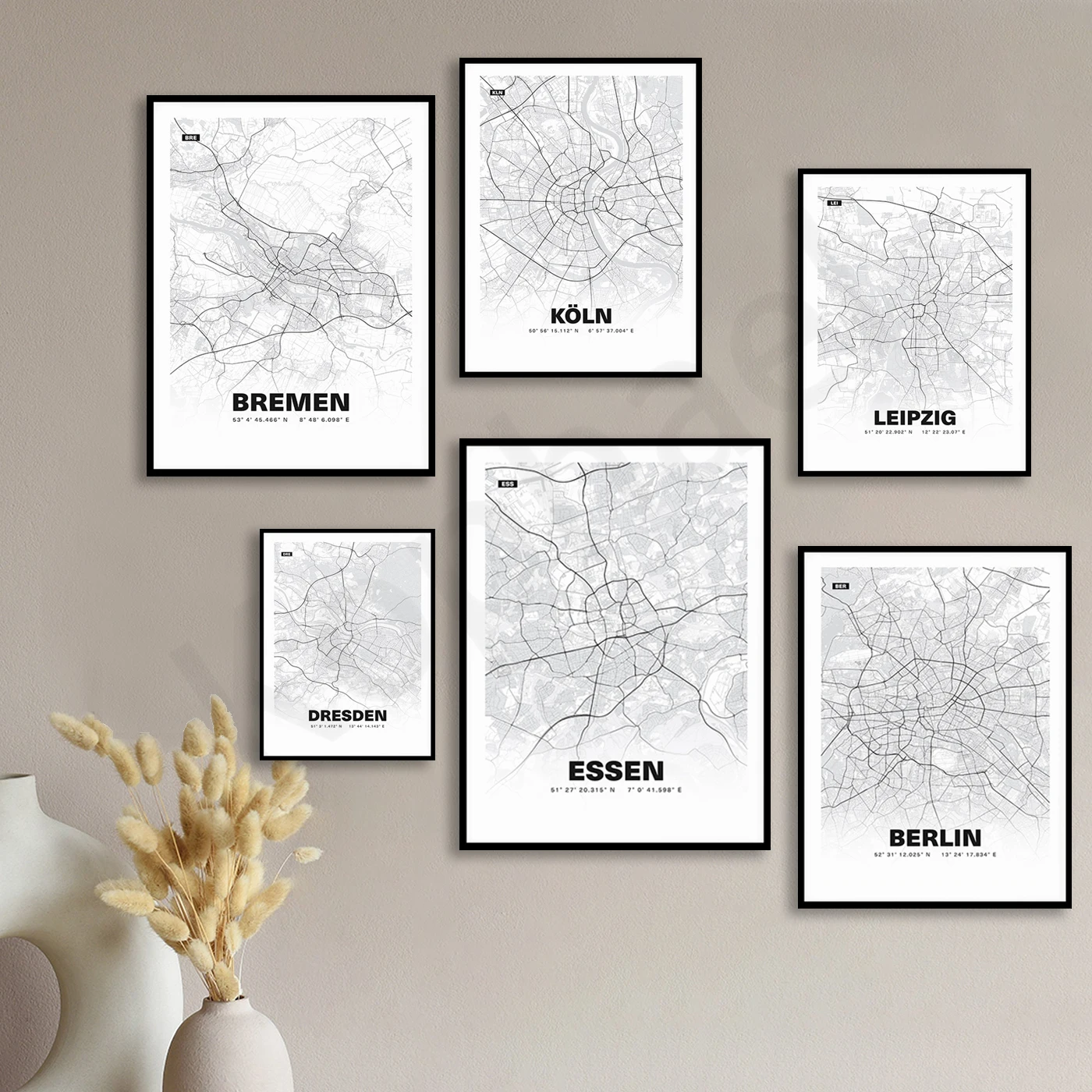 Lübeck Nuremberg Essen Dortmund فرانكفورت ميونيخ برلين فلينيس لايبزيغ دوسلدورف كولونيا بريمن هانوفر هامبورغ. ملصق الخريطة