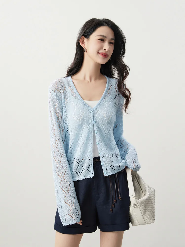 

[Light and Shadow Whispers] 2026 Spring New, French Lazy, Geometric Hollow Hole-picking V-neck Knitted Cardigan for Women