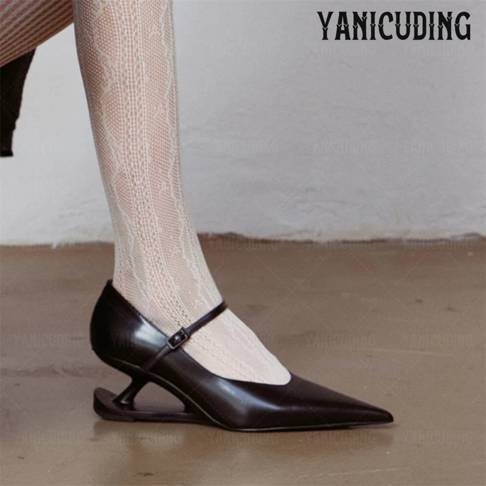 Tênis com Salto Recortado Escu - Wedge Heeled Sneaker avaliação e preço