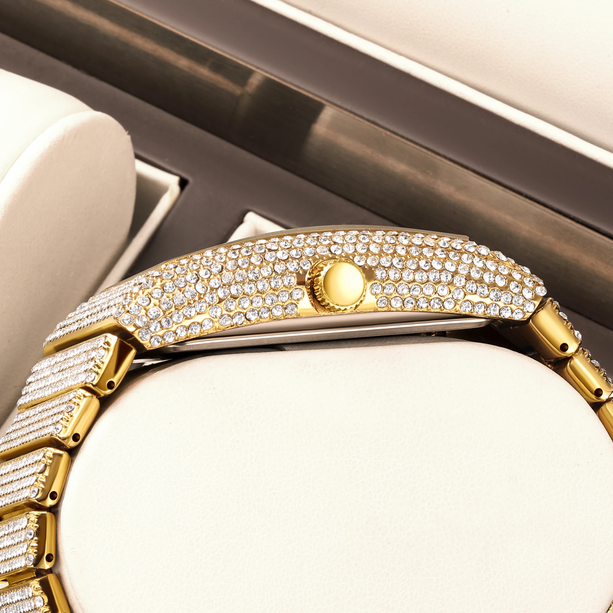 YaLaLuSi Brand Sparkling Couple's Quartz Watch Stylish Golden Star Rhinestone Watch Gift Box Gift for Couple