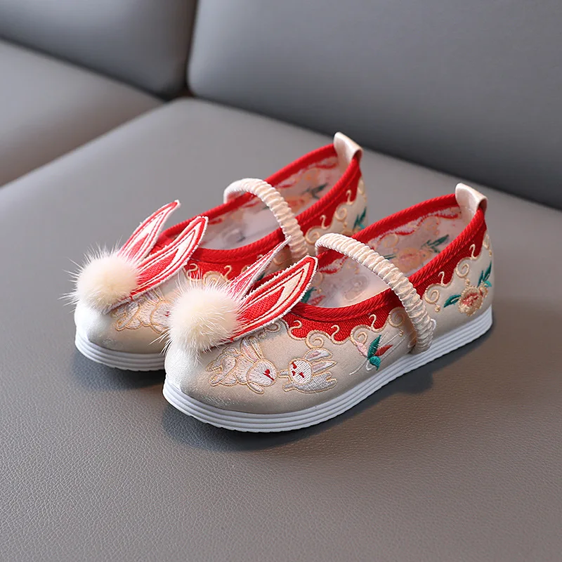 2024 New Embroidered Chinese Style Rabbit Ear Soft Soled Ancient Costume Shoes