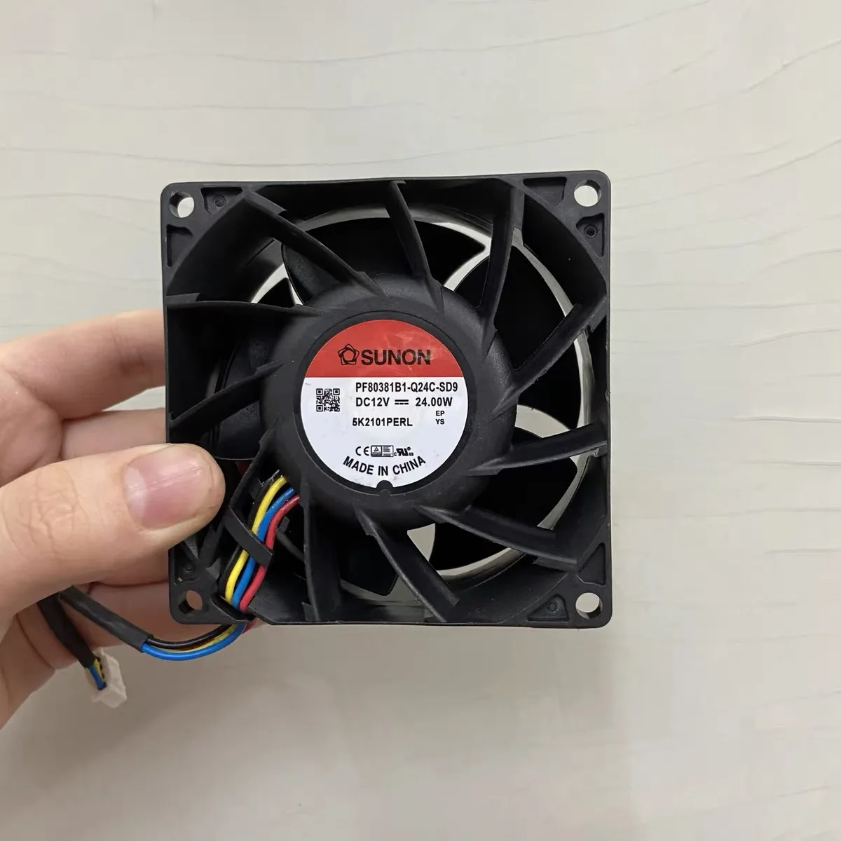 

SUNON PF80381B1-Q24C-SD9 DC 12 В 24 Вт 80x80x38 мм 4-проводной охлаждающий вентилятор для сервера