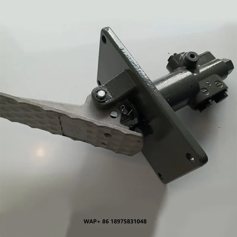 Underground Mining Loader WJ-1H Spare Parts Brake Valve Brake Pedal