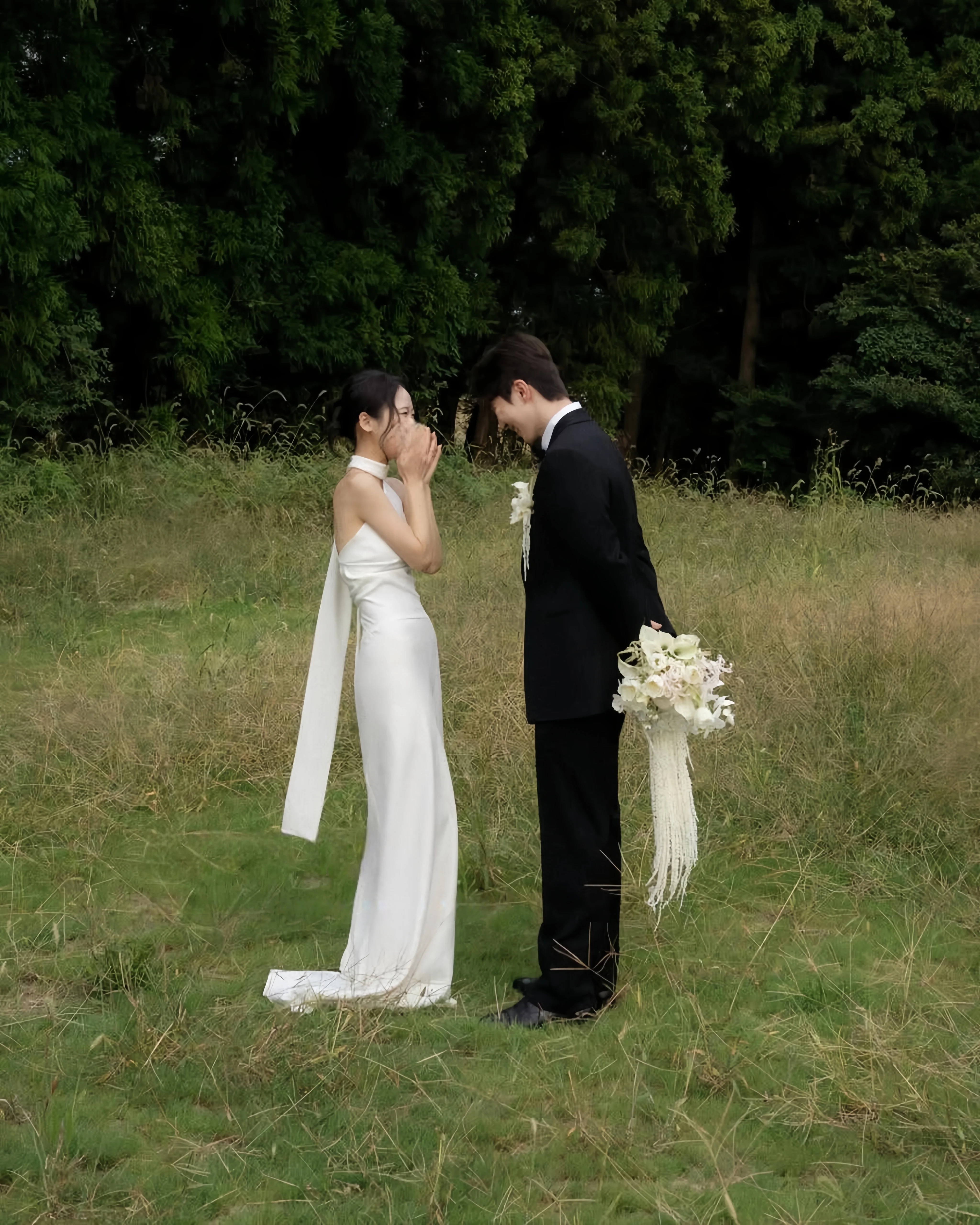 Mojy One Shoulder Backless Korean Wedding Snap Dresses Outdoor Simple Bridal Gown Customized Elegant Bridal Photo Shoot Gown