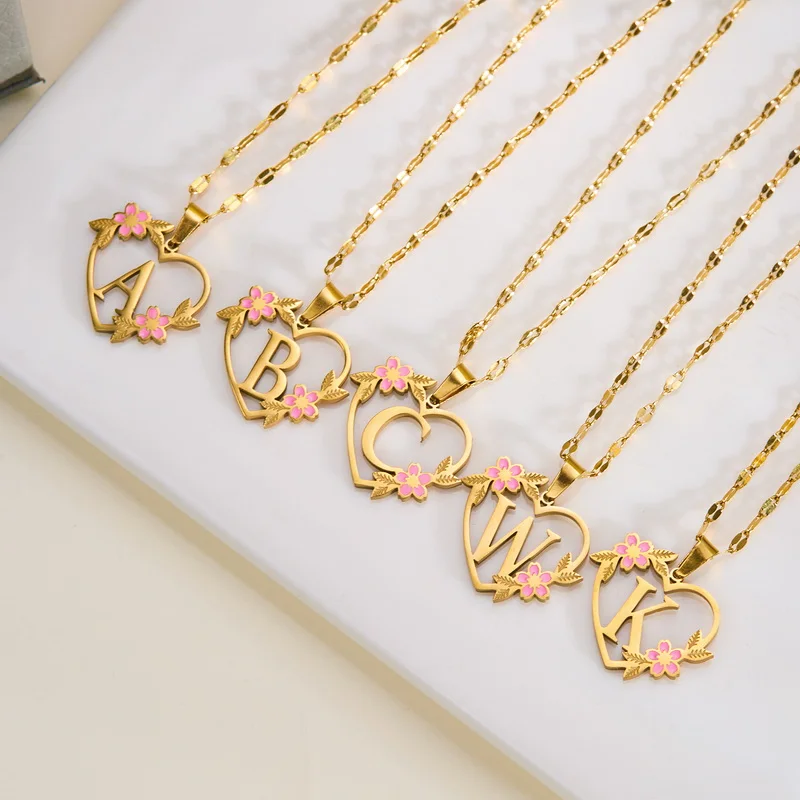 Stainless Steel Love Heart A-Z Letter Necklace Lady Lover Necklace Flower Pendant Initials Fashion Jewelry Valentine\'s Day Gift