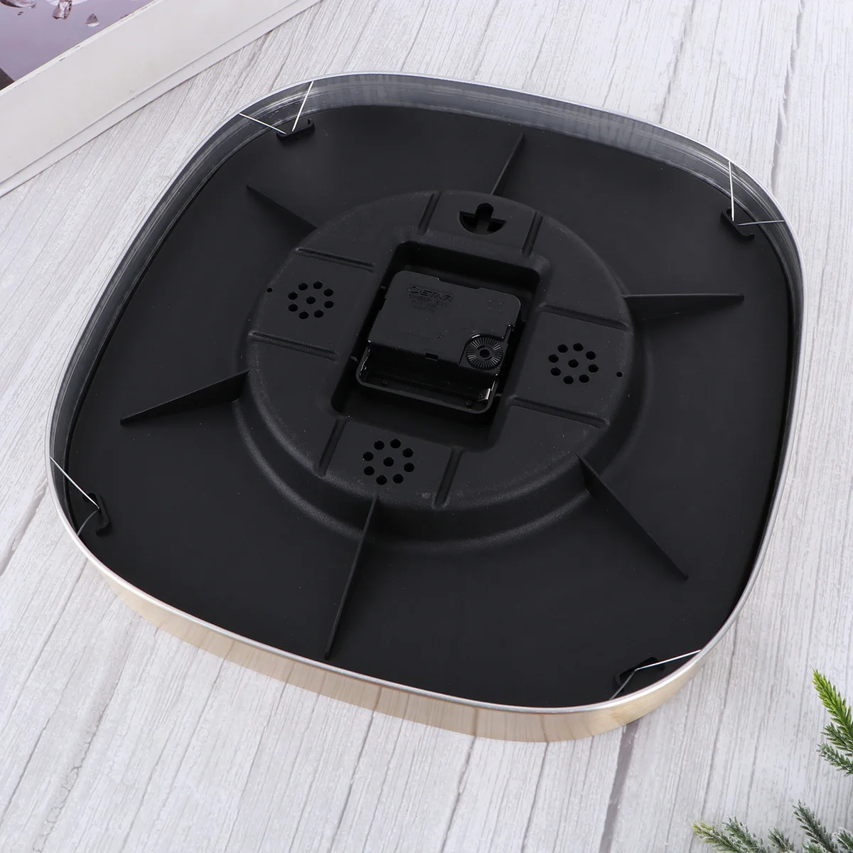 

Hygrometer Temperature Wall Clock Safe Material Mute Sweep Clock Silent Design Home Office Bedroom Decoration