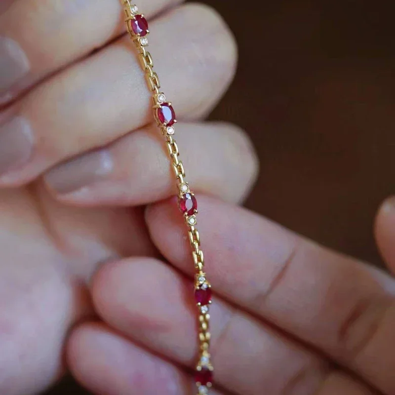 Bracelet de luxe en argent incrusté de rubis et de diamants pour femme, breloque chaîne, section fine, exquis, bijoux de fiançailles haut de gamme, léger, nouveau