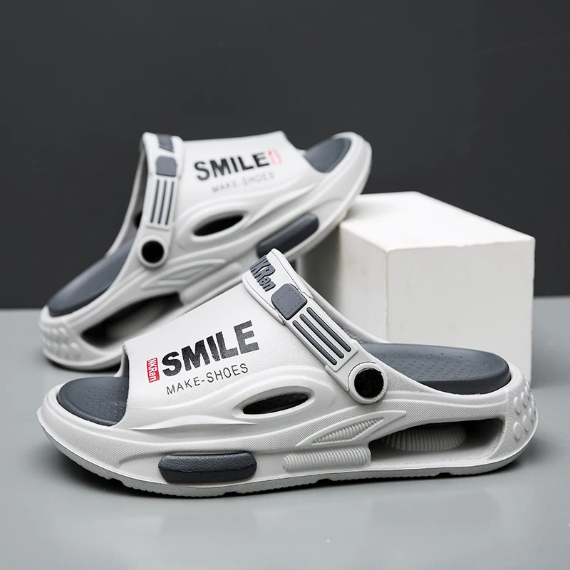 

Summer Outdoor Clogs For Men Beach Sandals EVA Soft Breathable Slippers Slides Men Casual Water Garden Shoes Male Beach Sandals