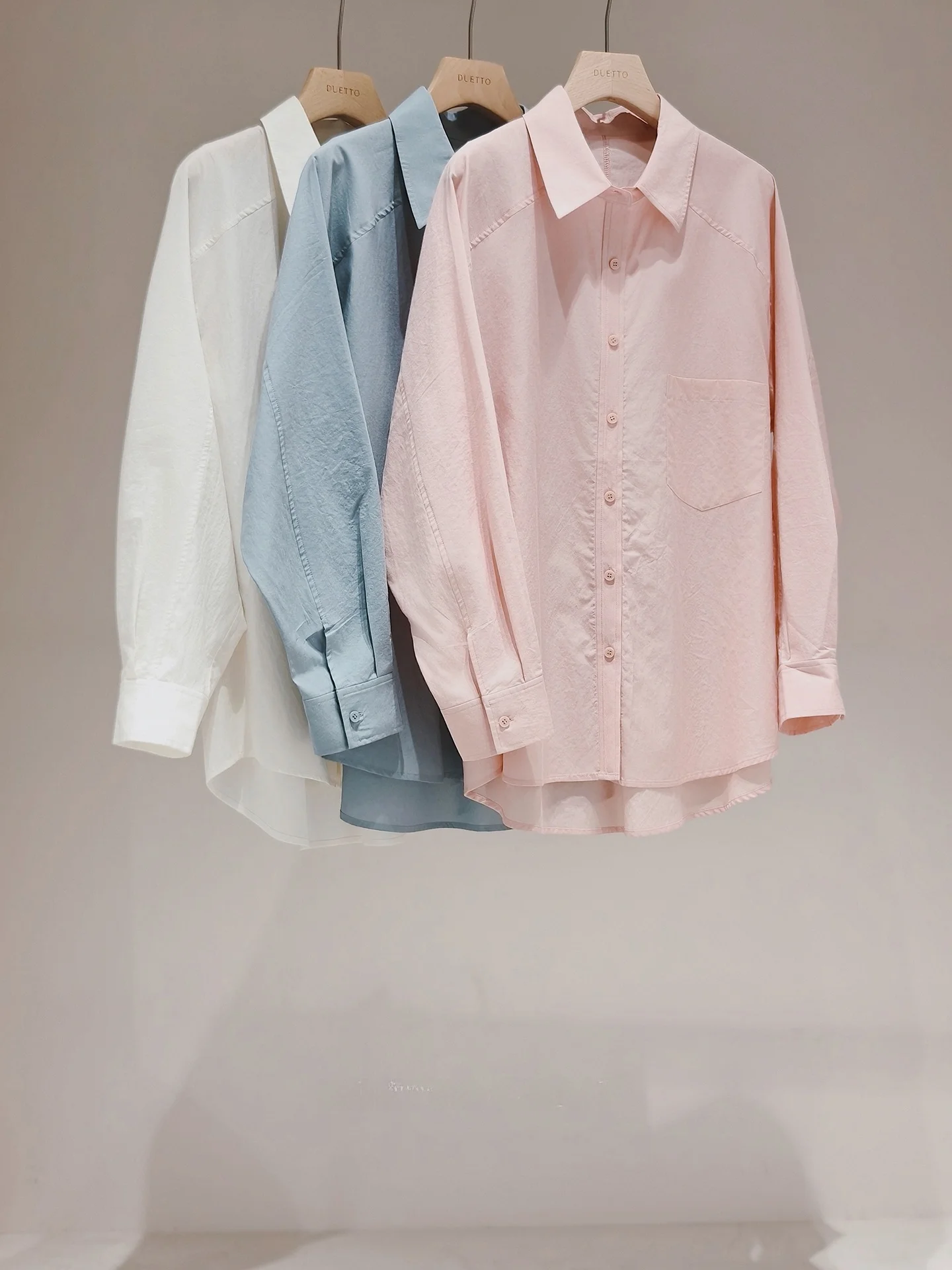 

Женская рубашка Duetto с эффектом похудения, из смесового шелка и хлопка, с вставками на плечах, свободного кроя, в повседневном элегантном стиле, с длинным рукавом