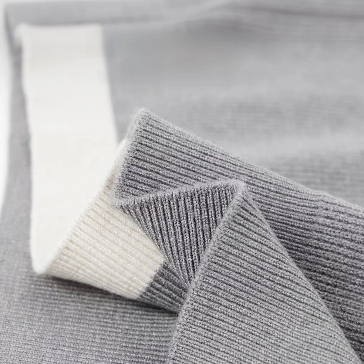 

Осень-зима, новый простой круглый вязаный свитер в американском стиле в стиле ретро, тяжелый свободный топ с защитой от мячей для молодежи, полиэфирное волокно