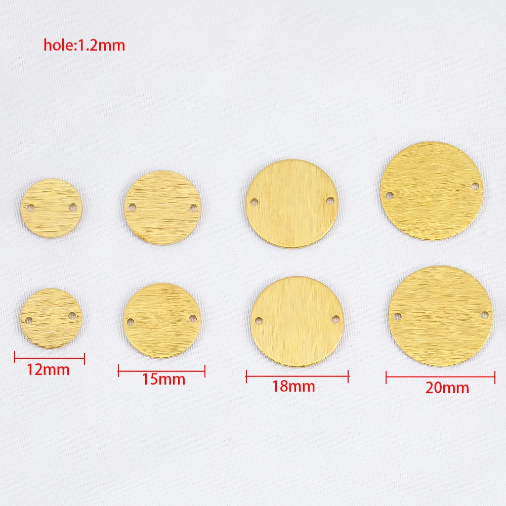 10개 듀얼 홀 브러시드 텍스처 라운드 구리 시트 DIY 맞춤형 펜던트 목걸이 장신구 의류 장식 공예품